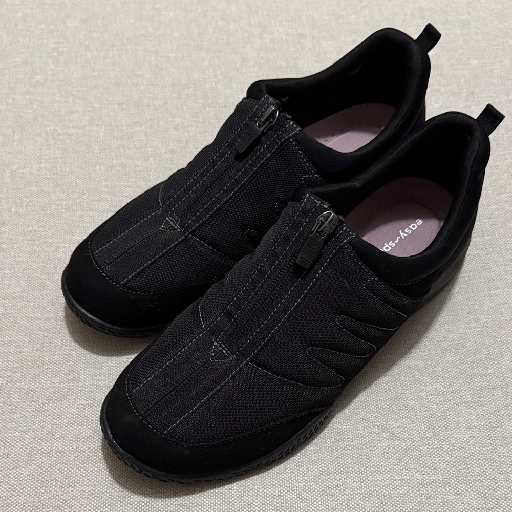 New Without Box-Easy Spirit BeStrong-Sneakers-Sz 9W-Black-Zippers